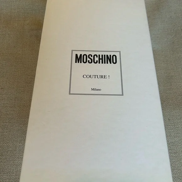 Moschino White Kids Slippers - Picture 5 of 5